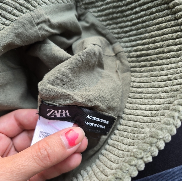 Snoopy Zara corduroy bucket hat - Picture 6 of 7